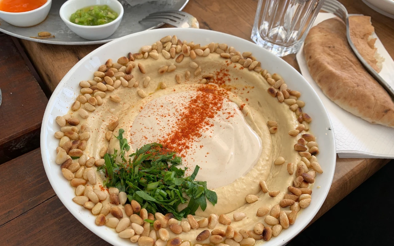 Hummus mit geräuchertem Paprika | RezeptHeft
